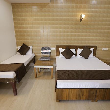 Basil Inn Home Stay Walking Distance From Taj Mahal Agra Agra  Exterior foto