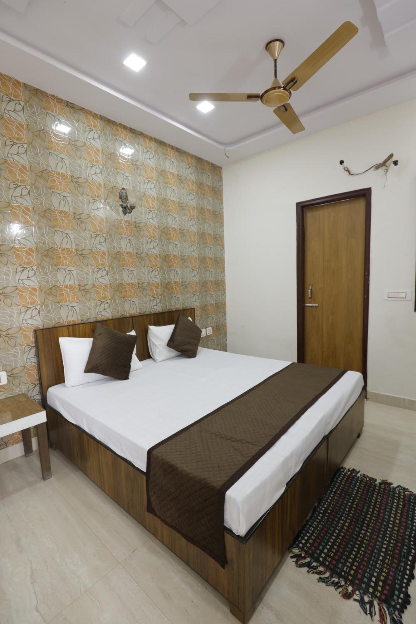 Basil Inn Home Stay Walking Distance From Taj Mahal Agra Agra  Exterior foto
